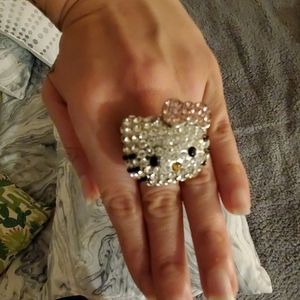 Hello Kitty rhinestone ring